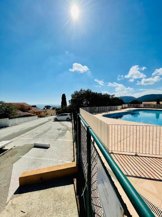 Superbe T2 Avec Vue Et Piscine Apartment La Croix-Valmer